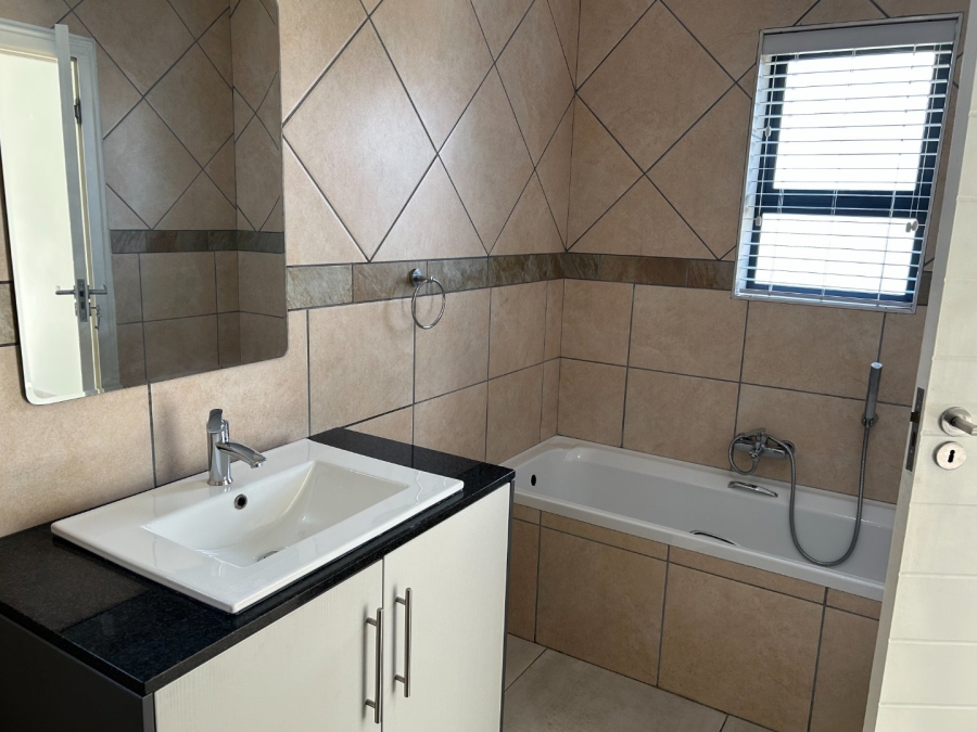 3 Bedroom Property for Sale in Blue Mountain Village Western Cape